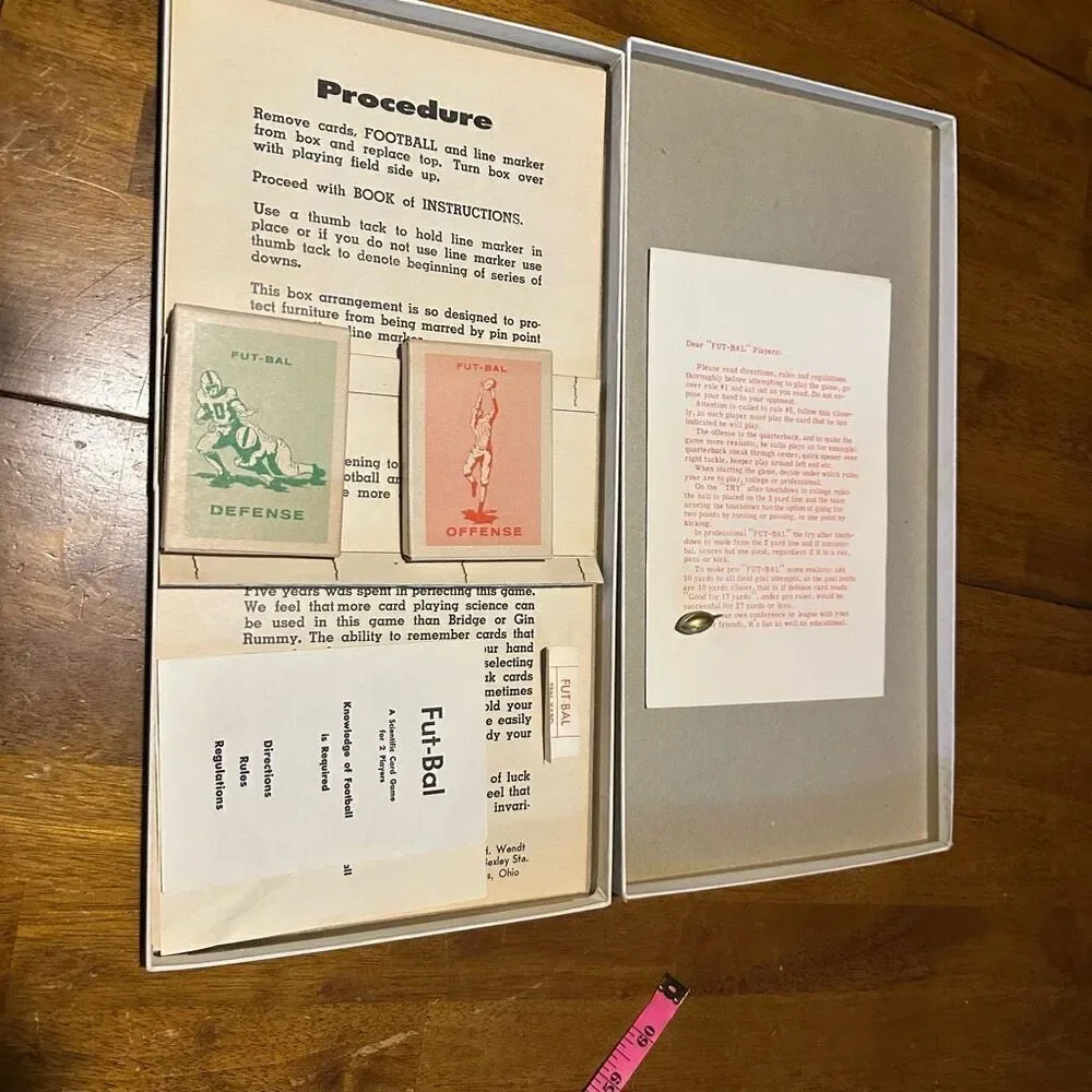 Vintage 1958 Play FUT-BAL Football Card Board Game Complete USA